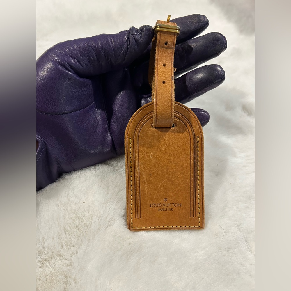 Louis Vuitton Bag Tag set authentic pre-loved and in great condition